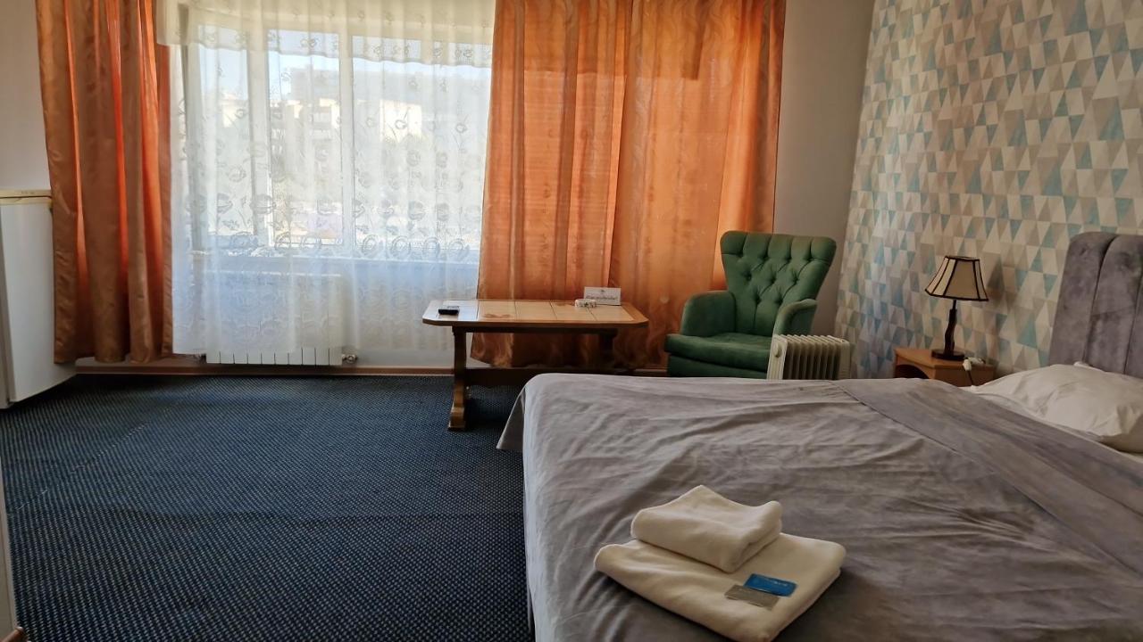 Victoria Hotel Aktau  Eksteriør bilde