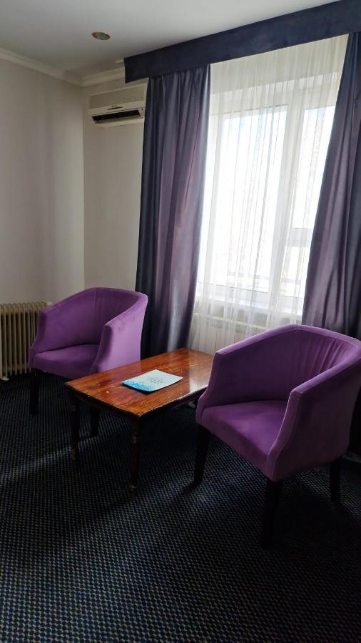 Victoria Hotel Aktau  Eksteriør bilde